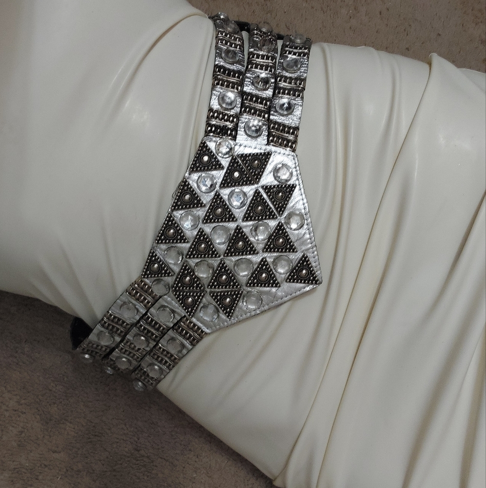 Vtg nina arjani leatherback belt